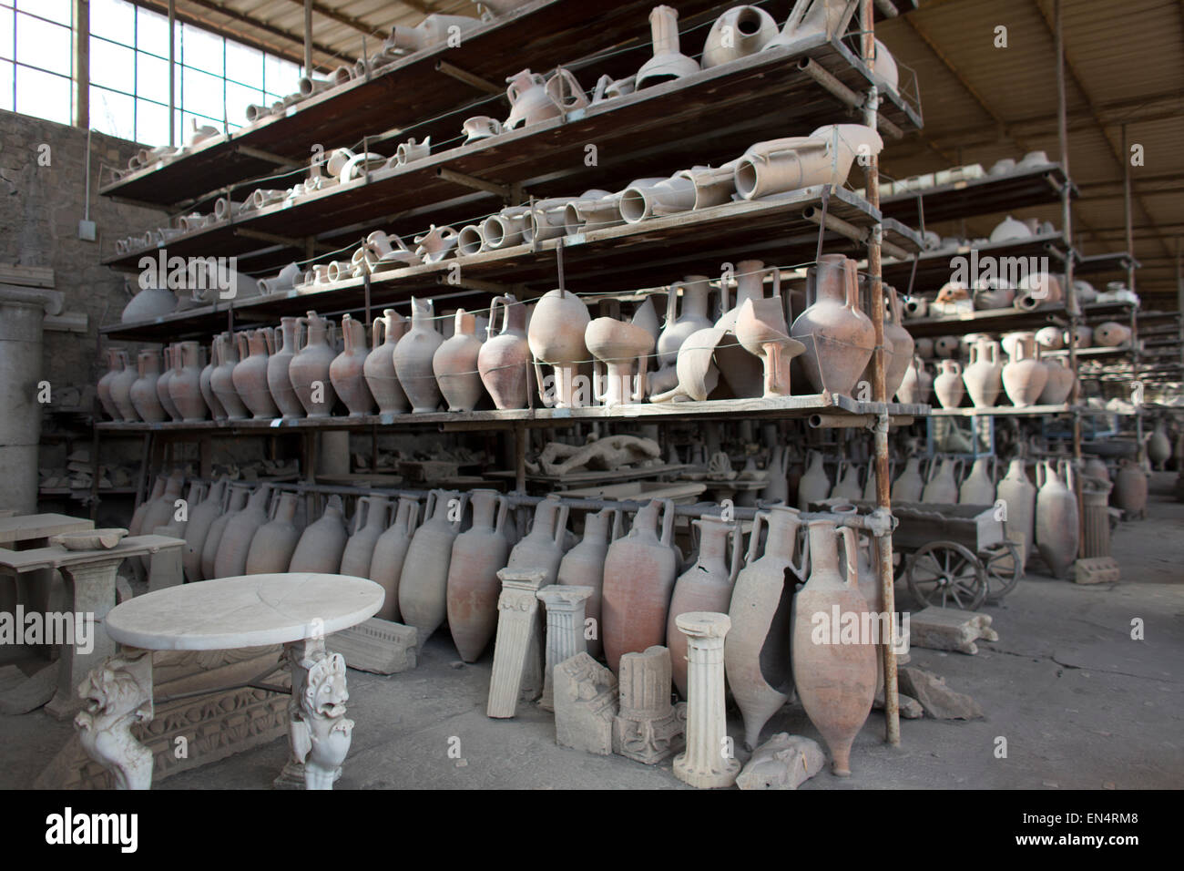 Vor fast 2.000 Jahren wurde die Stadt Pompeji von einem Ausbruch des Vesuv zerstört. 20.000 Einwohner von Pompeji und Herculaneum 4.000 Bürger starben. Stockfoto