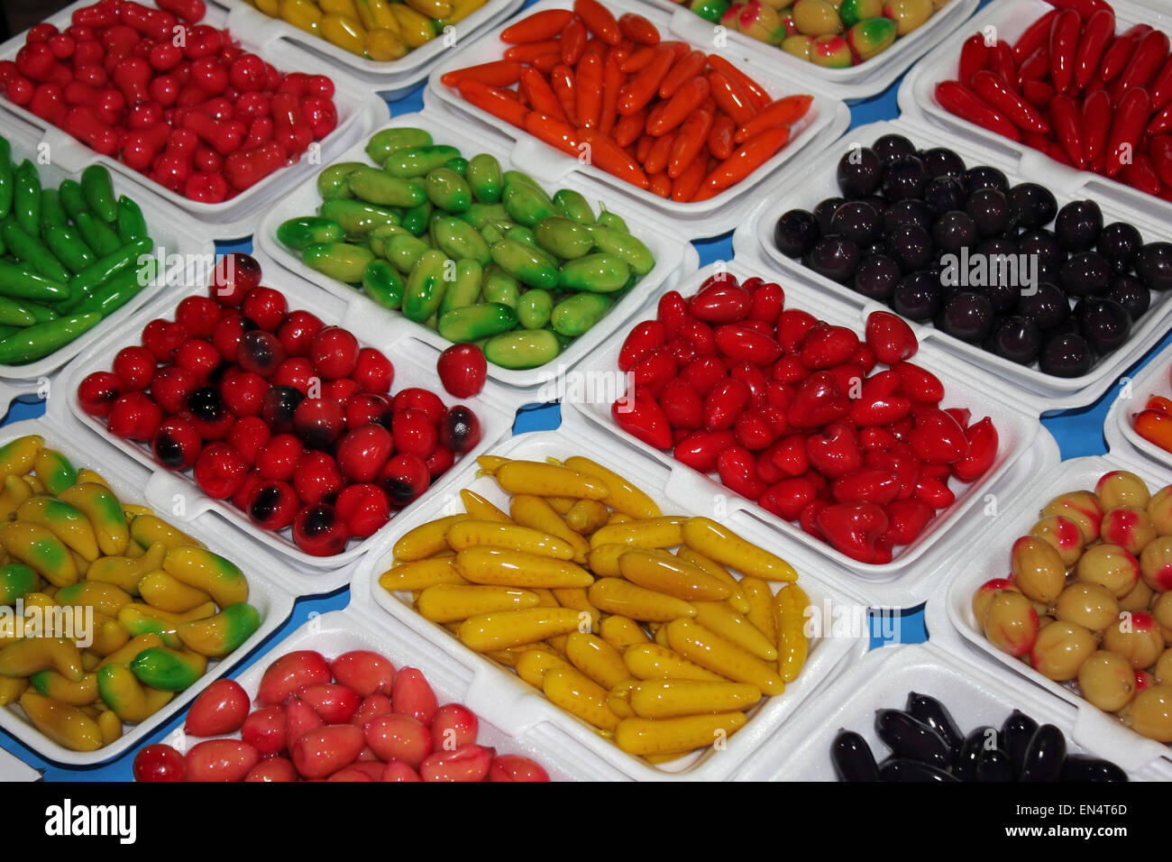 Glasierten Süßigkeiten zum Verkauf In Chiang Mai Markt Stockfoto