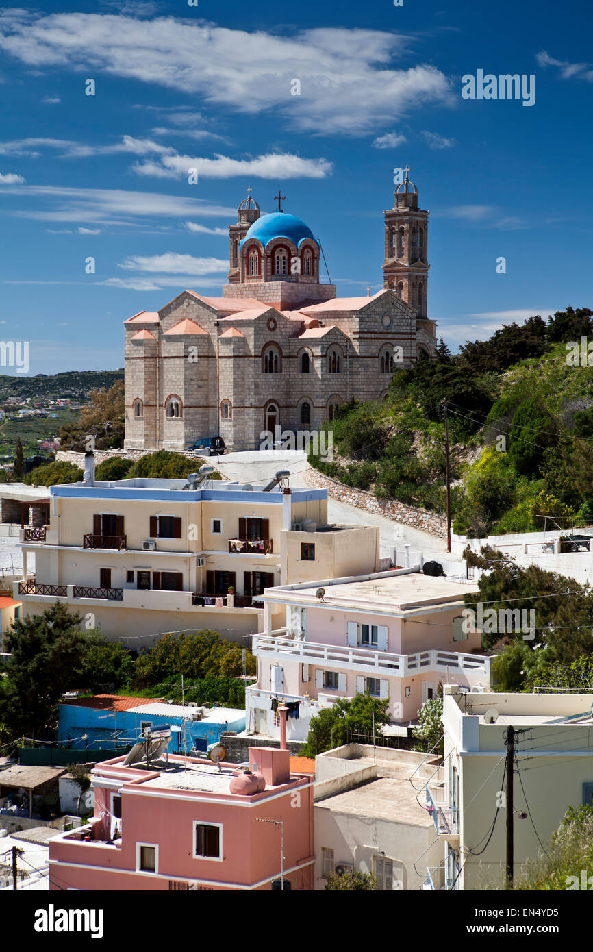 Die Kirche der Auferstehung in den Hafen Stadt Ermoupolis auf Syros auf den griechischen Inseln. Stockfoto