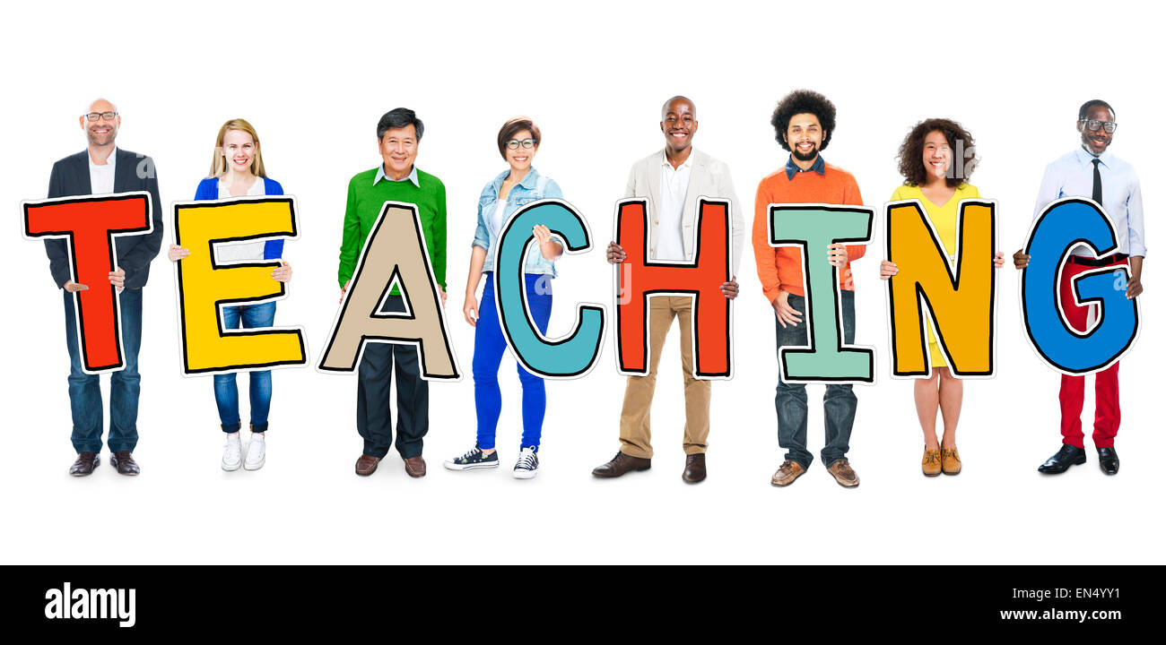 Heterogene Gruppe von Menschen halten Text Lehre Stockfoto
