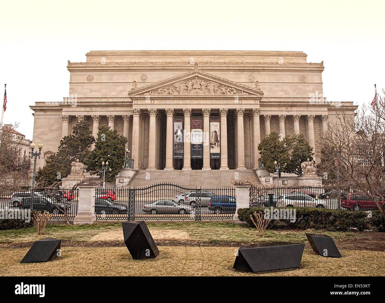 Washington, DC, USA. März 10,2015. Die United States National Archives an einem bewölkten Tag Stockfoto