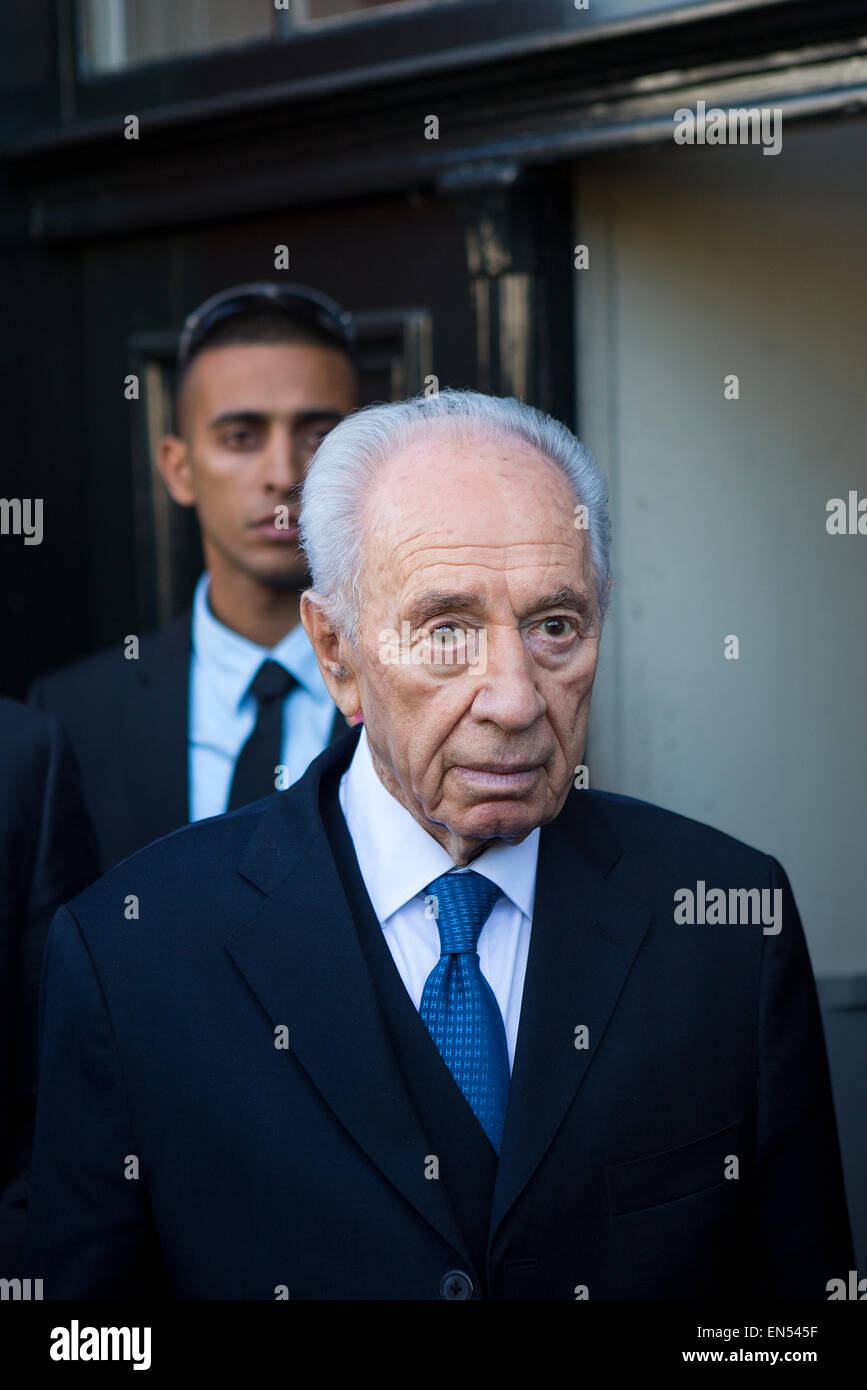 Shimon Peres (90) käuflich Anne frank Haus in Amsterdam Stockfoto