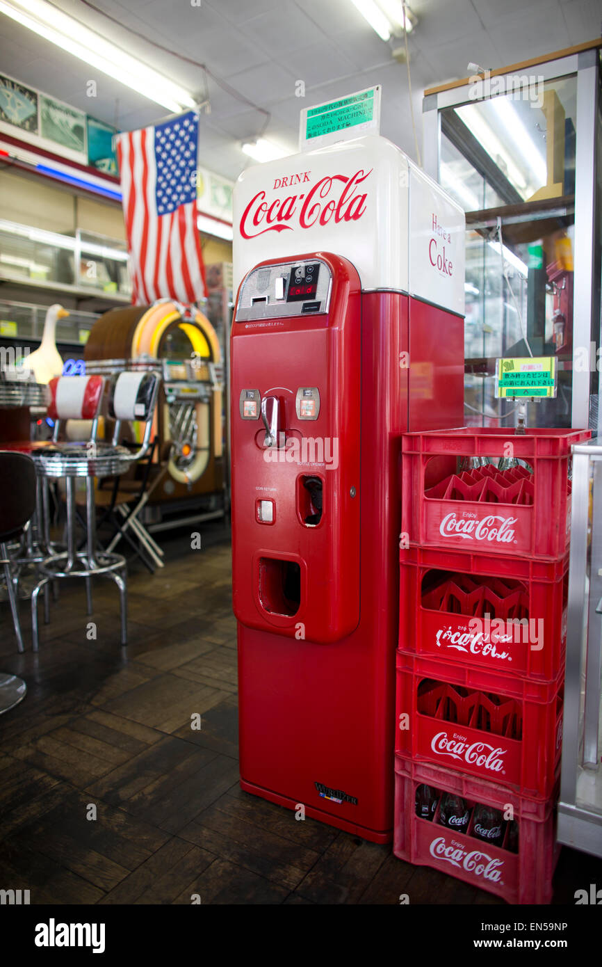 Coca Cola-Automaten in Tokio Stockfoto
