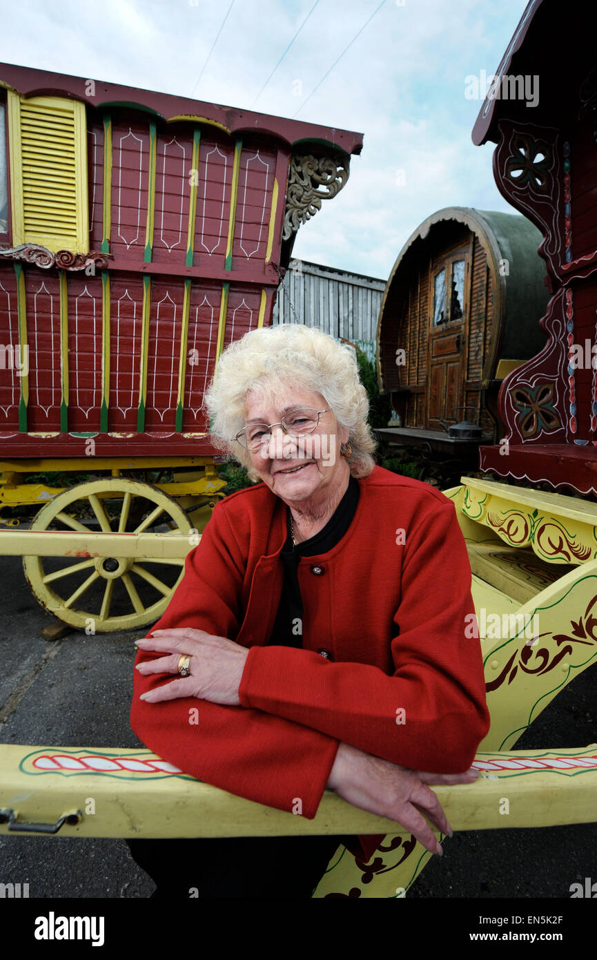 Roma-Zigeuner-Verbindungsoffizier Maggie Smith - Bendell zu Hause in der Nähe von Glastonbury, Somerset UK Stockfoto