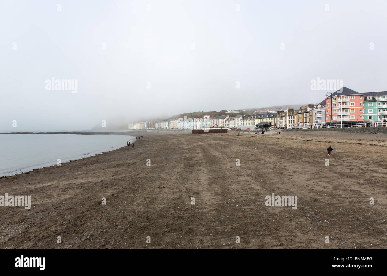 Marine Terrace und Aberystwyth Strand, Dyfed, Wales, Vereinigtes Königreich Stockfoto