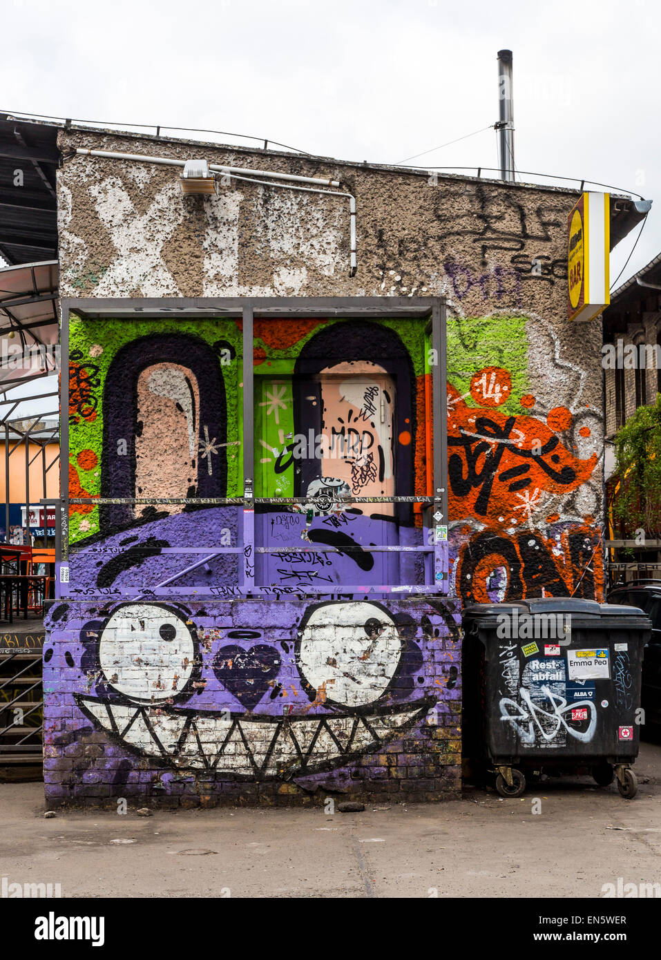 Berlin, Graffiti auf Häuser, Bezirk Friedrichshain, Stockfoto