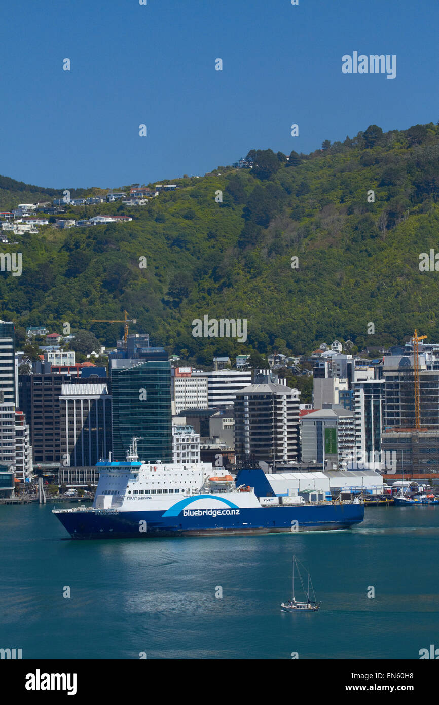 Bluebridge Fähre, Wellington CBD und dem Hafen von Wellington, Nordinsel, Neuseeland Stockfoto