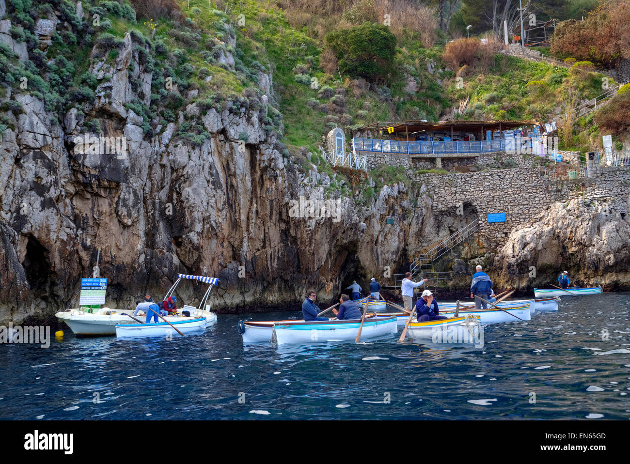 Eingang der blauen Grotte, Capri, Neapel, Kampanien, Italien Stockfoto