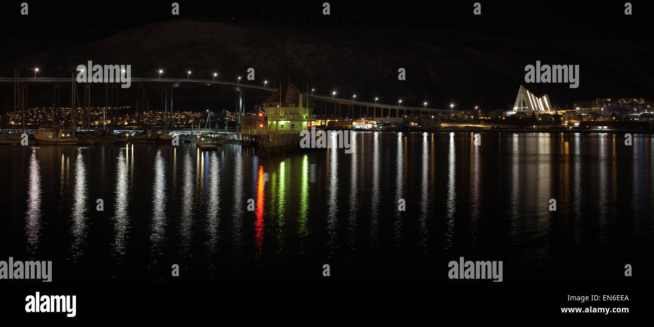 Tromso bei Nacht Stockfoto