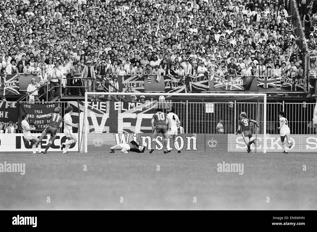 Aston Villa V Bayern München Europapokal-Finale im Stadion De Kuip in Rotterdam, Niederlande, 26. Mai 1982. Stockfoto