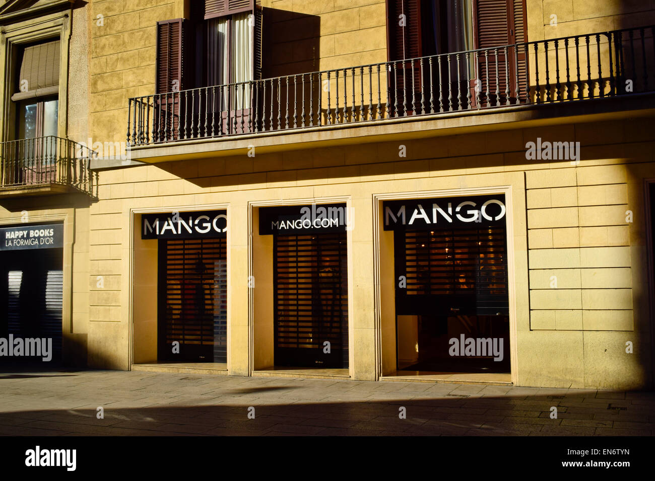 Mango-Shop. Barcelona, Katalonien, Spanien. Stockfoto
