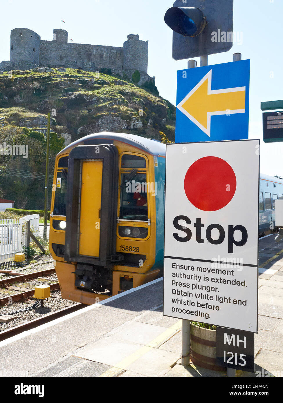 Informationen für Lokführer am Bahnhof von Harlech Gwynedd Wales UK Stockfoto