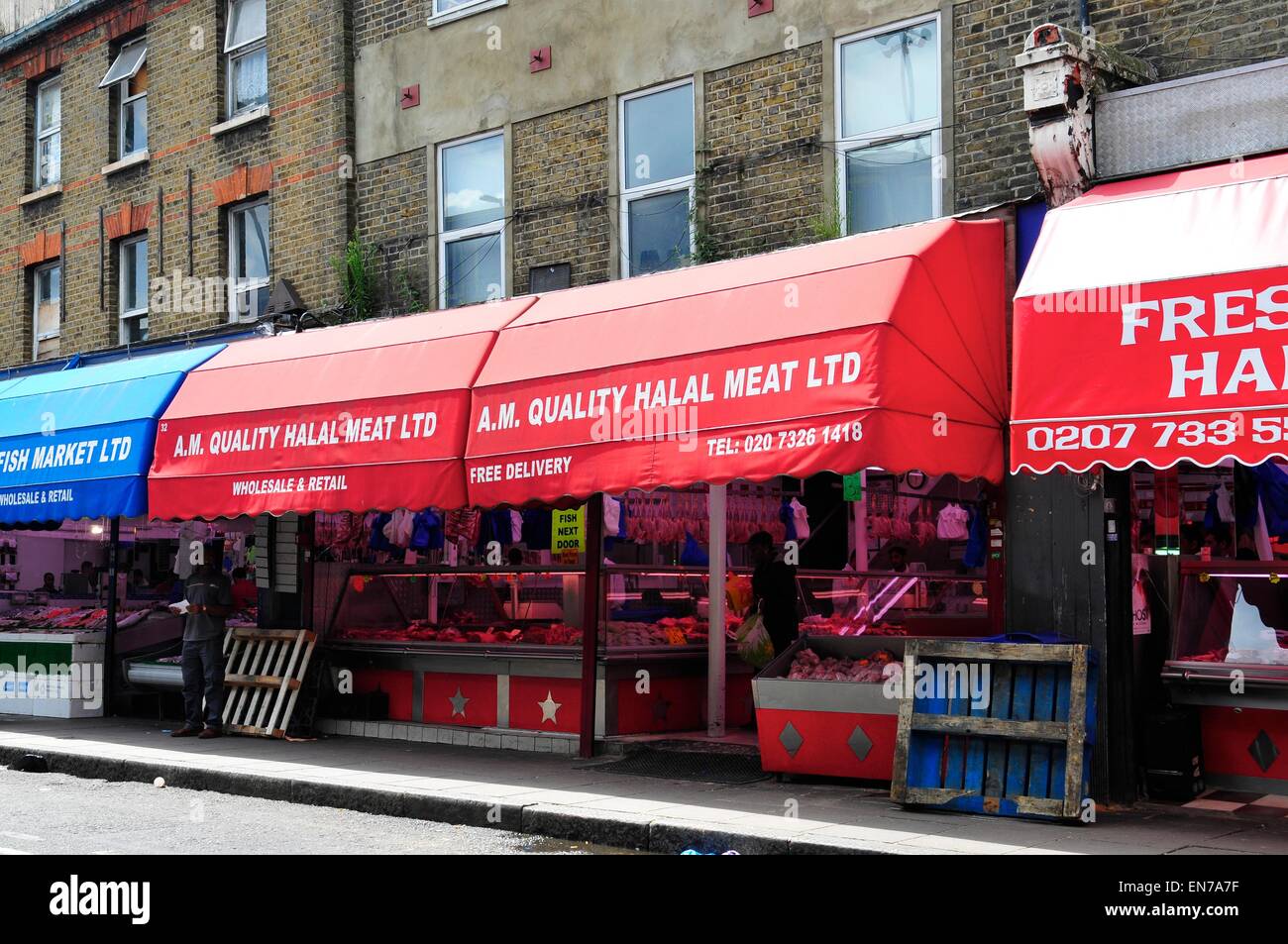 Halal-Fleisch-Shop, Brixton Market, Brixton, London, England, Vereinigtes Königreich Stockfoto