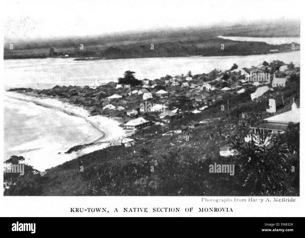 (1922) pic.01 Kru-Stadt, eine native Abschnitt von Monrovia Stockfoto