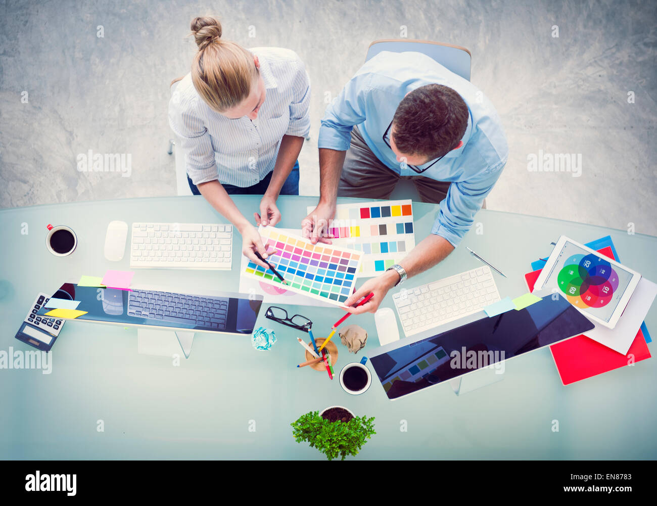 Ideenfindung, Planung Strategie Workstation Business Administratation Partnerschaftskonzept Stockfoto