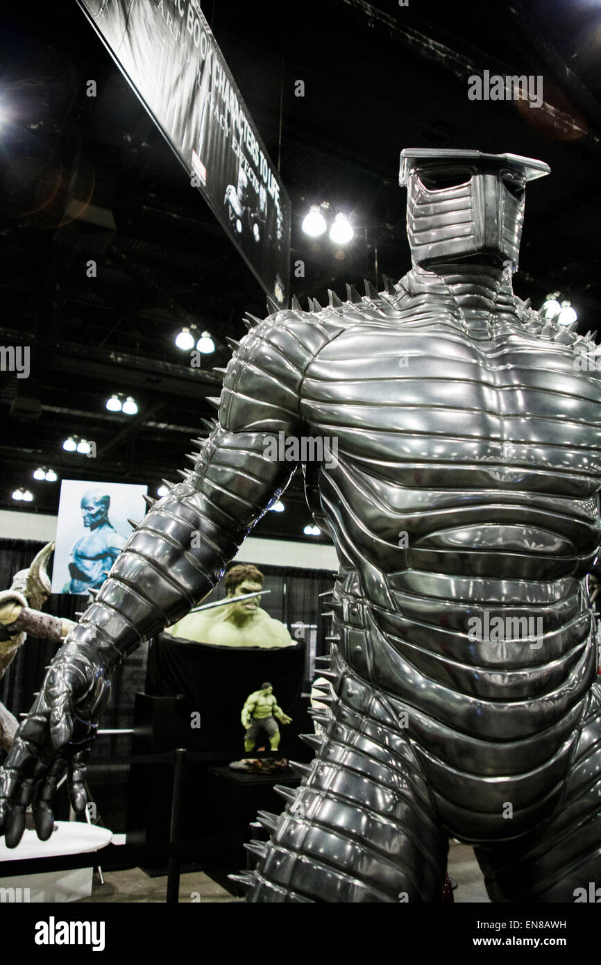 Der Zerstörer aus dem Marvel-Film Thor auf dem Display an Stan Lee Comikaze in Los Angeles, Kalifornien. Stockfoto