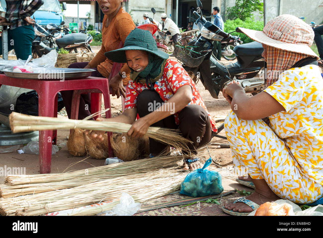 Marktplatz in einem ländlichen Dorf in Kep, Kambodscha, Asien. Stockfoto