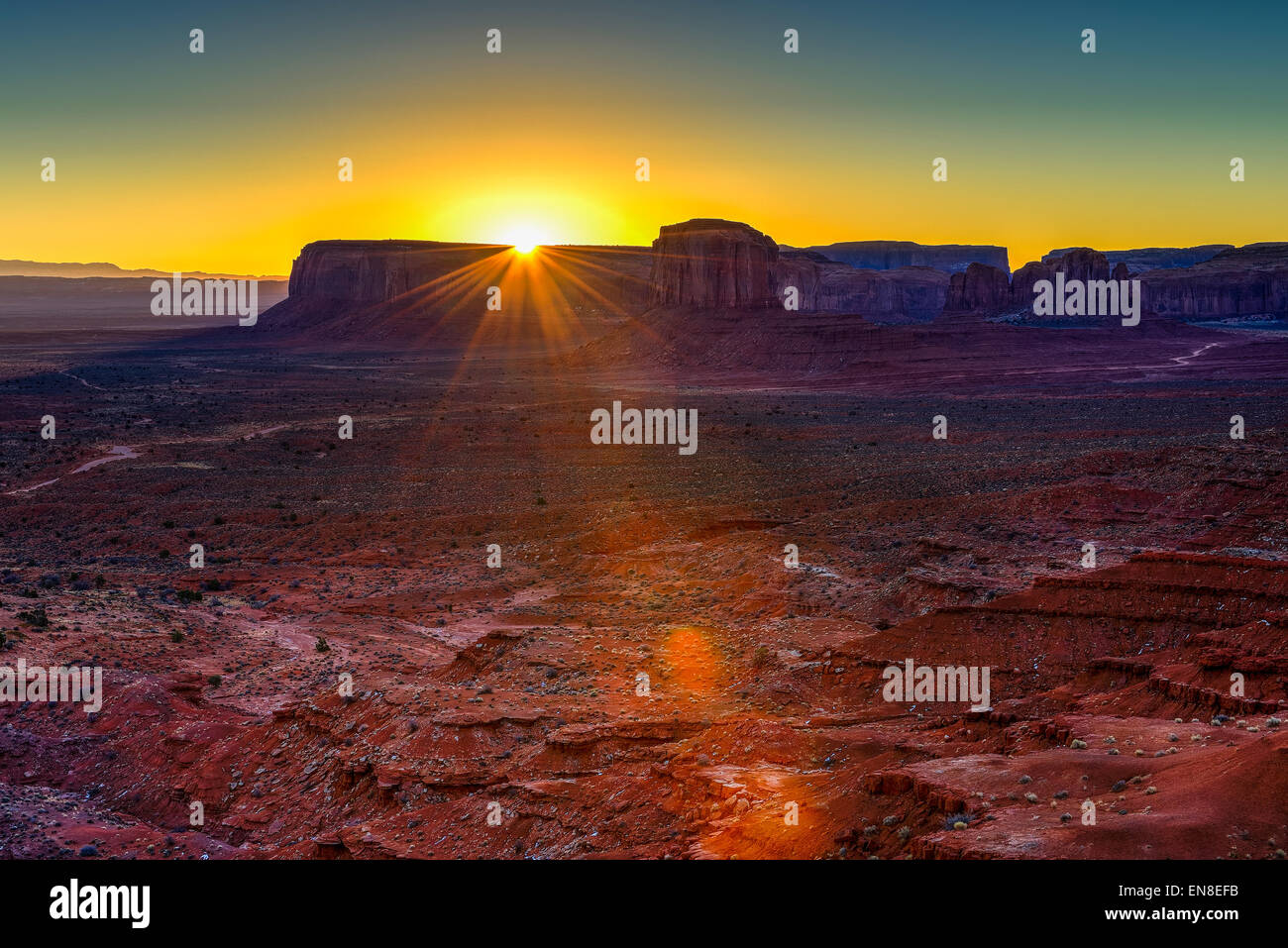 Sonnenaufgang am Monument Valley Navajo-Nation, az Stockfoto