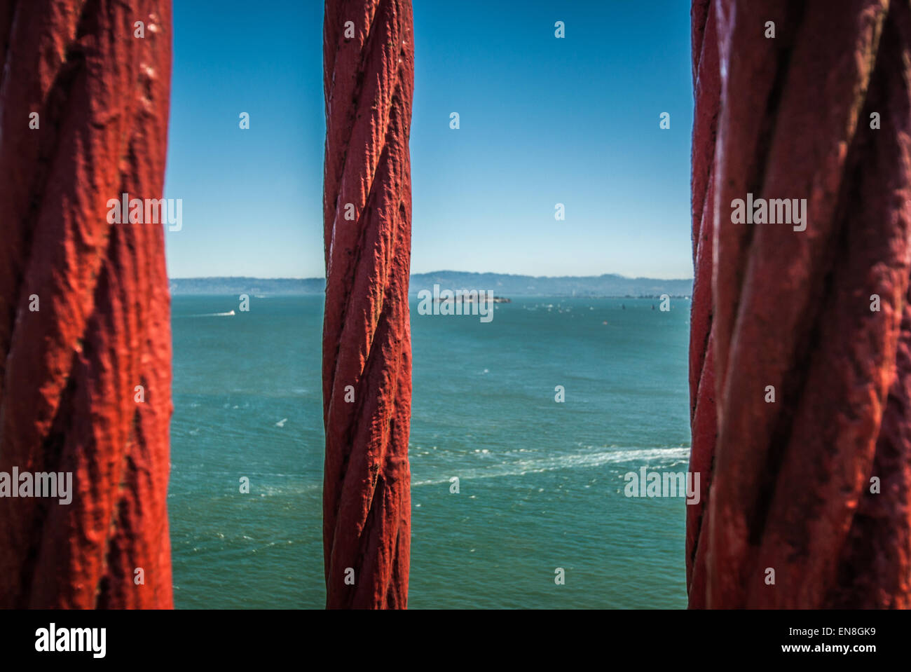 Stahlseil auf Golden Gate Bridge in San Francisco, Kalifornien, USA Stockfoto