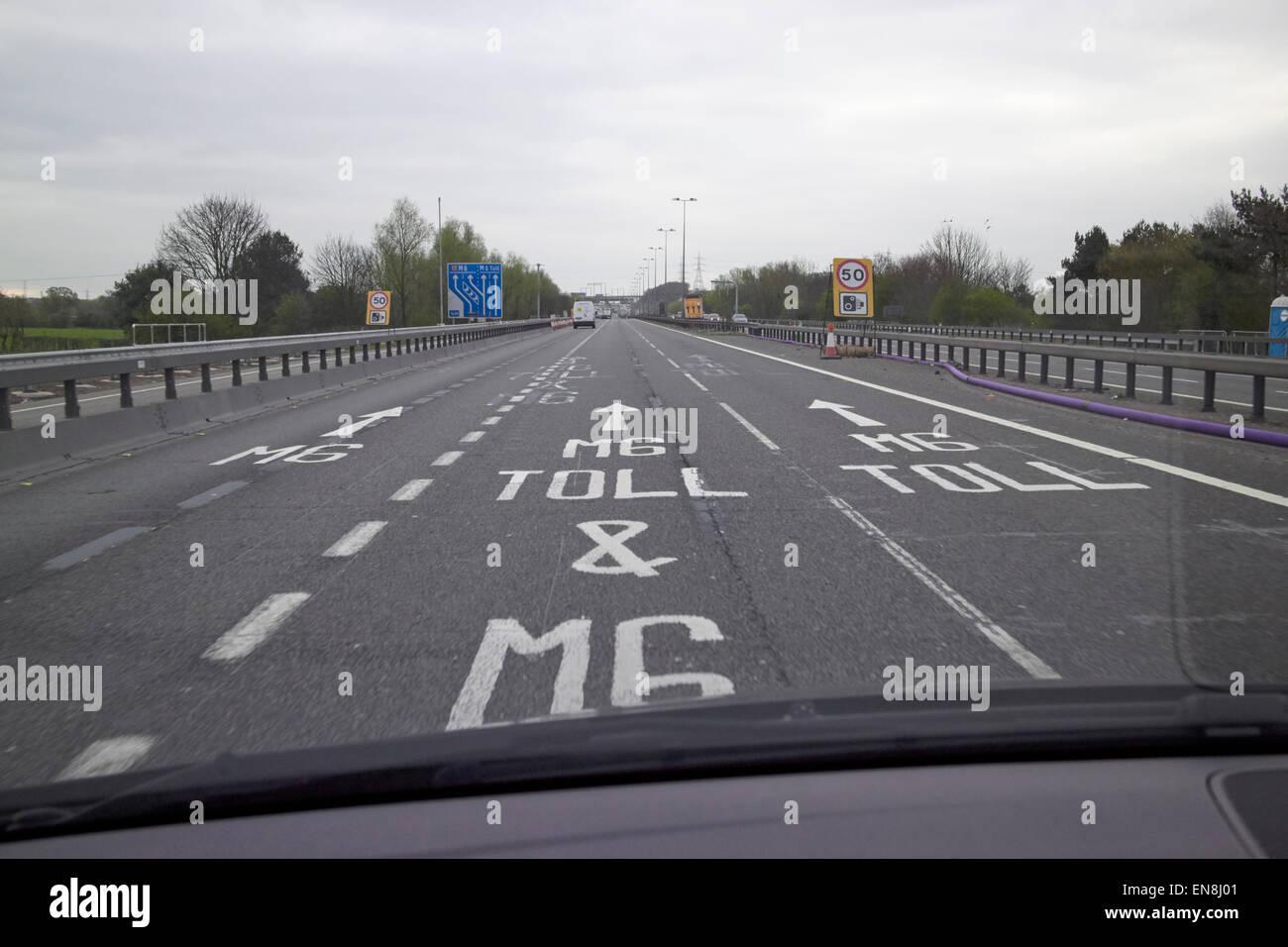 M6 und M6 gebührenpflichtige Straße Autobahn Ansätze England uk Stockfoto