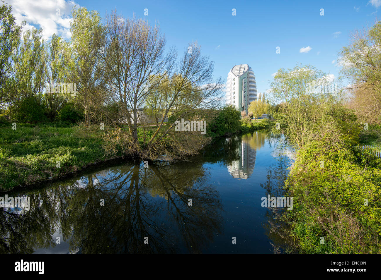 National Space Centre spiegelt sich in den Fluss Avon in Leicester, Leicestershire, England UK Stockfoto