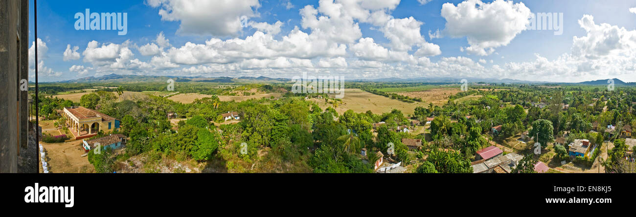 Horizontale Panoramablick auf die Landschaft im Valle de Los Ingenios. Stockfoto