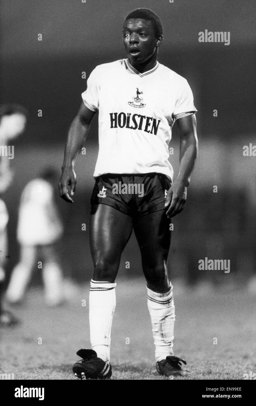 Garth Crooks von Tottenham Hotspur in Aktion, ca. 1985. Stockfoto