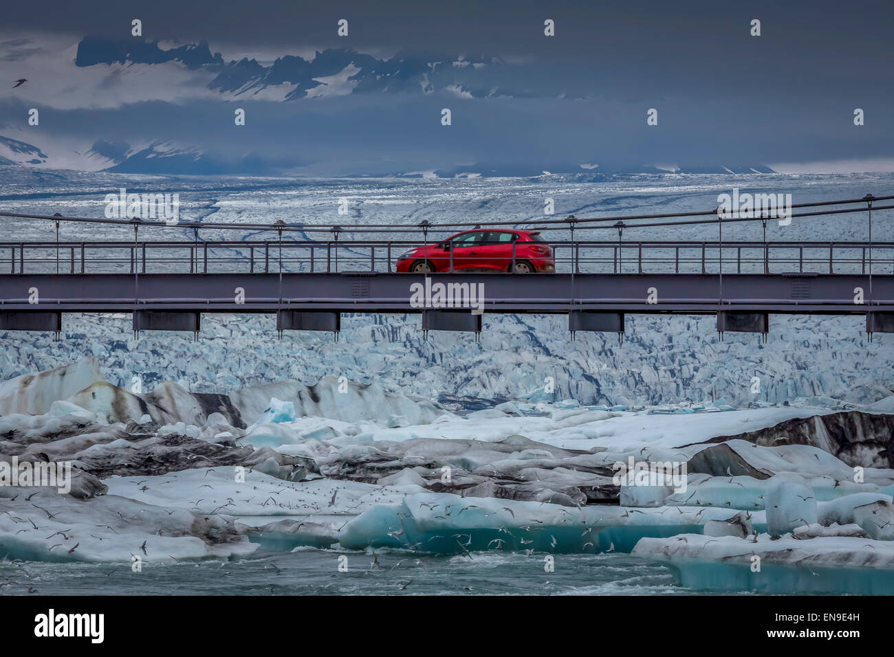 Brücke (Jokulsabru), Gletscherlagune Jökulsárlón, Breidamerkurjokull Gletscher Vatnajökull-Eiskappe, Island Stockfoto