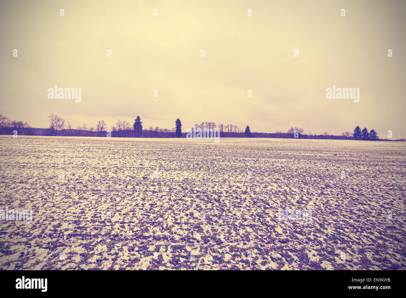 Vintage getönten friedliche Winterlandschaft mit Vignetten-Effekt. Stockfoto