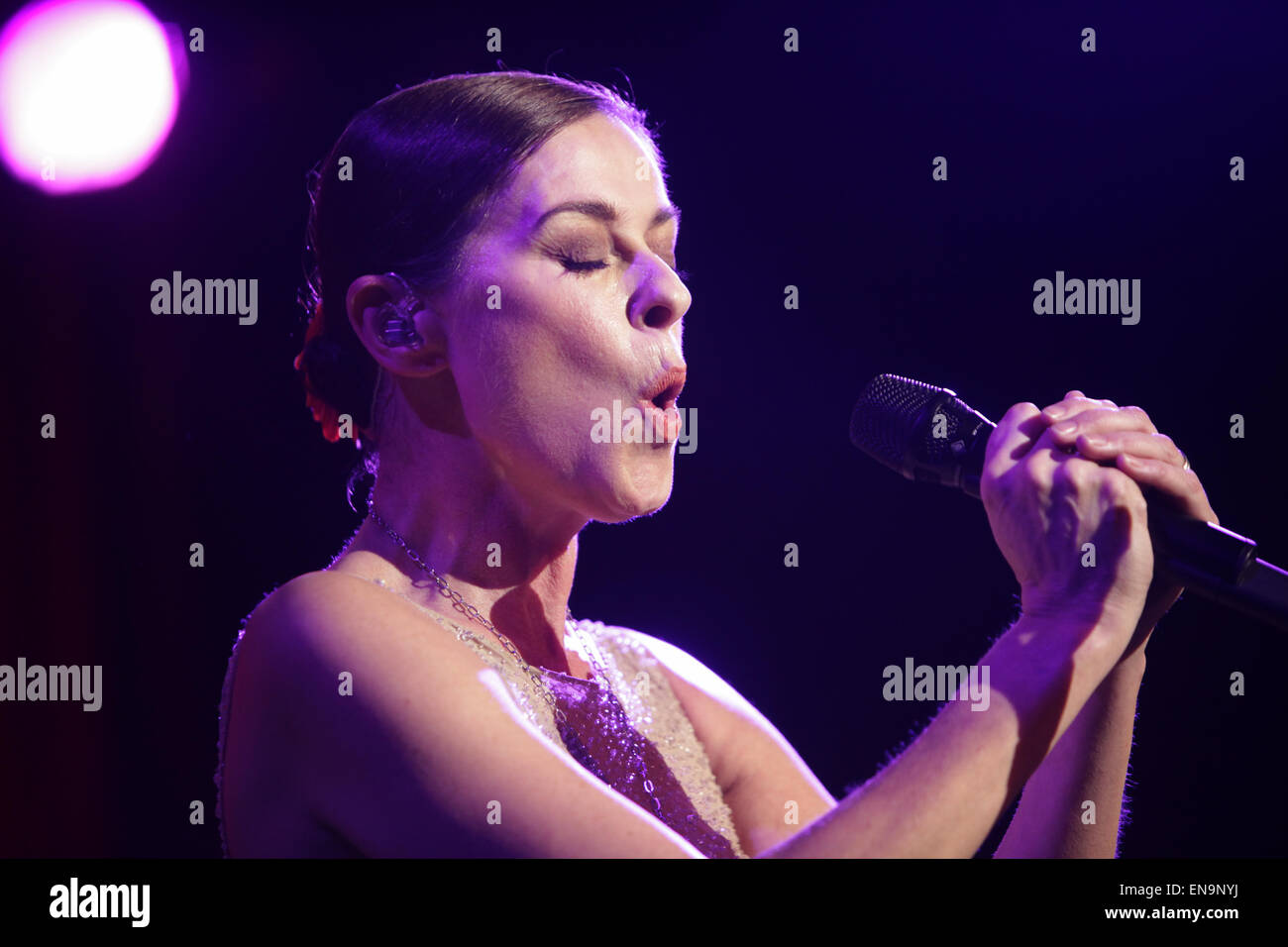 Lisa Stansfield führt live im Konzert am Boerderij Featuring: Lisa Stansfield Where: Zoetermeer, Niederlande: 24. Oktober 2014 Stockfoto
