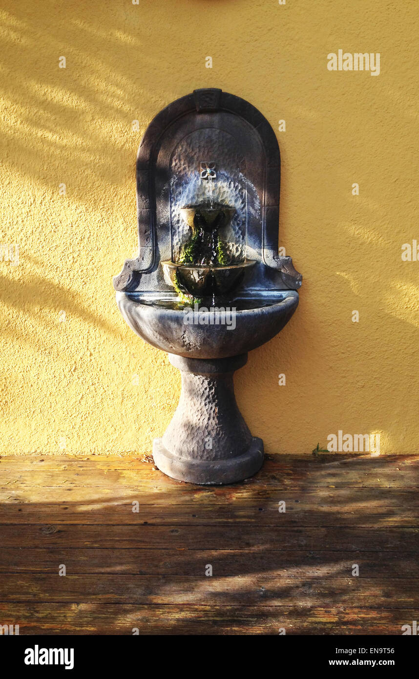 Südwestart Wandbrunnen in den Sonnenuntergang, 2015. Stockfoto