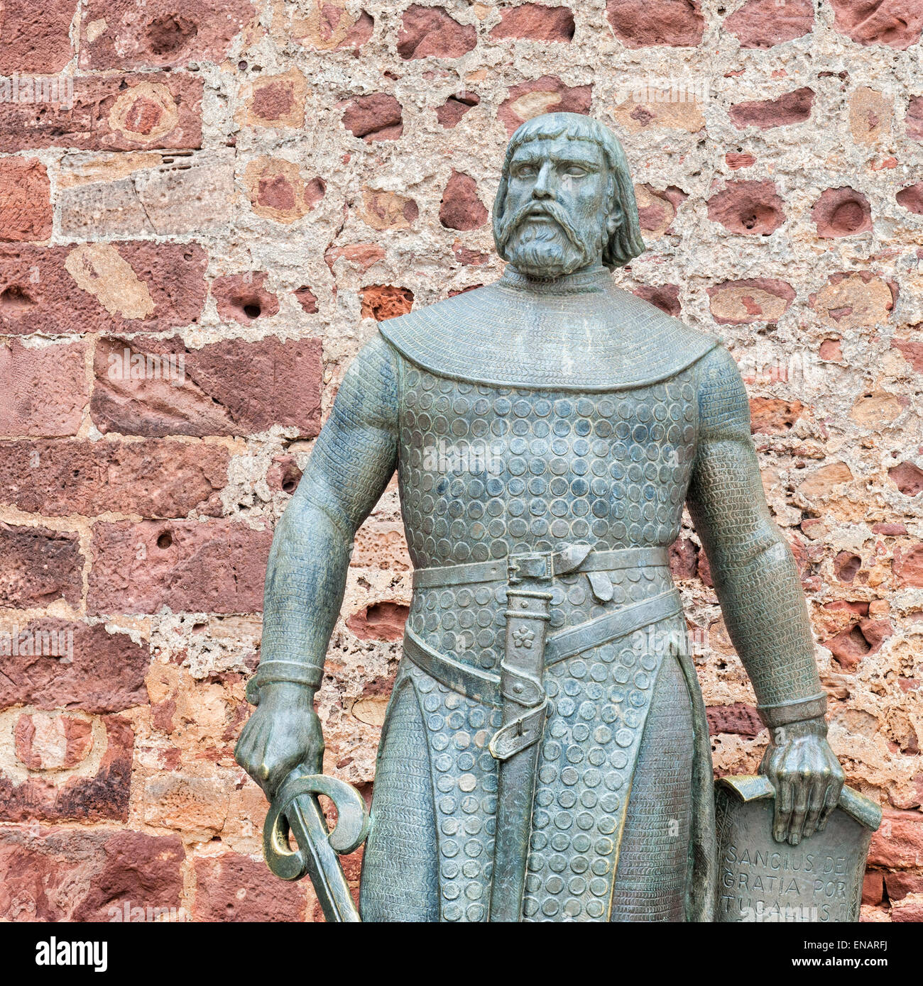 König Dom Sancho ich Statue, die Burg von Silves, Algarve, Portugal Stockfoto