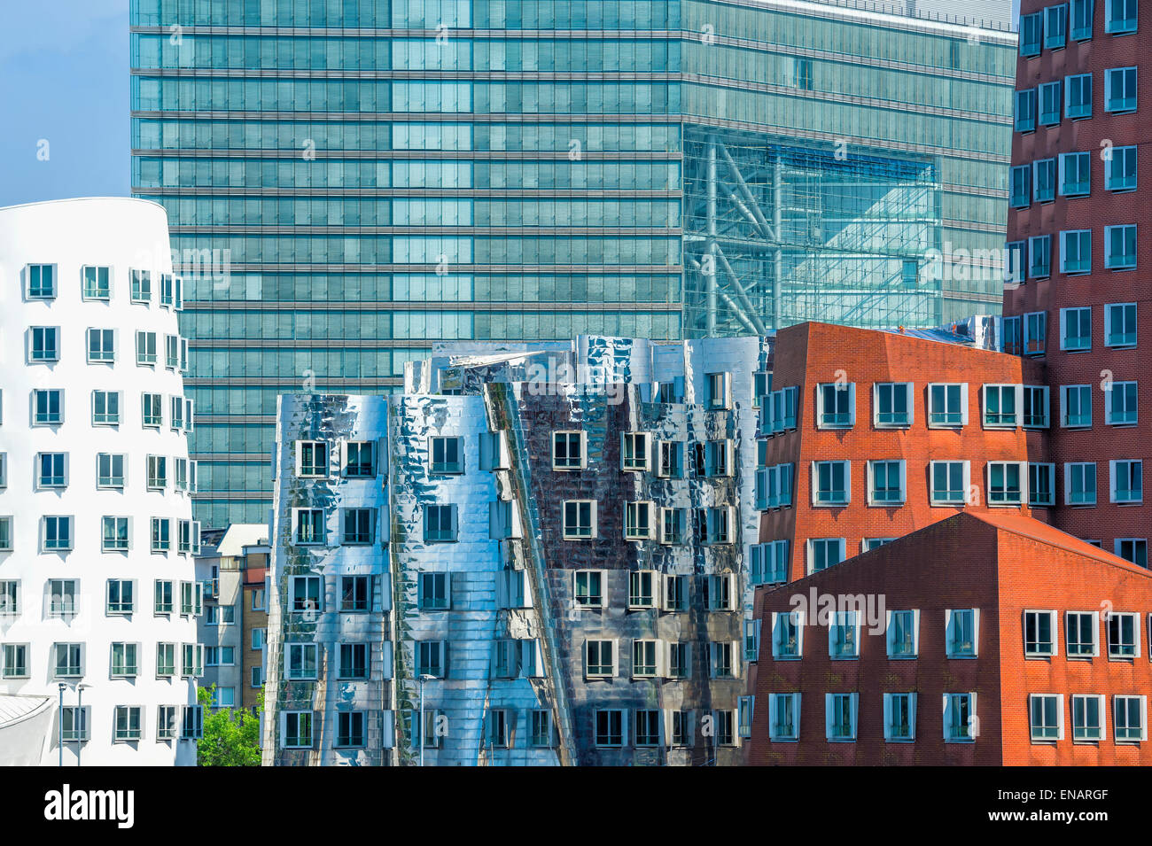 Moderne Bürogebäude neue Zollhof Medienhafen, Düsseldorf, Nord Rhein Westfalen, Deutschland Stockfoto