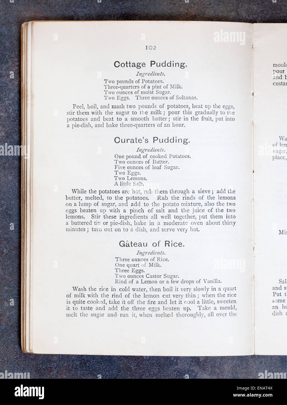 Ferienhaus Pudding, kuratiert Pudding und Gateau von Reis Rezepte aus einem alten Jahrgang Kochbuch Stockfoto