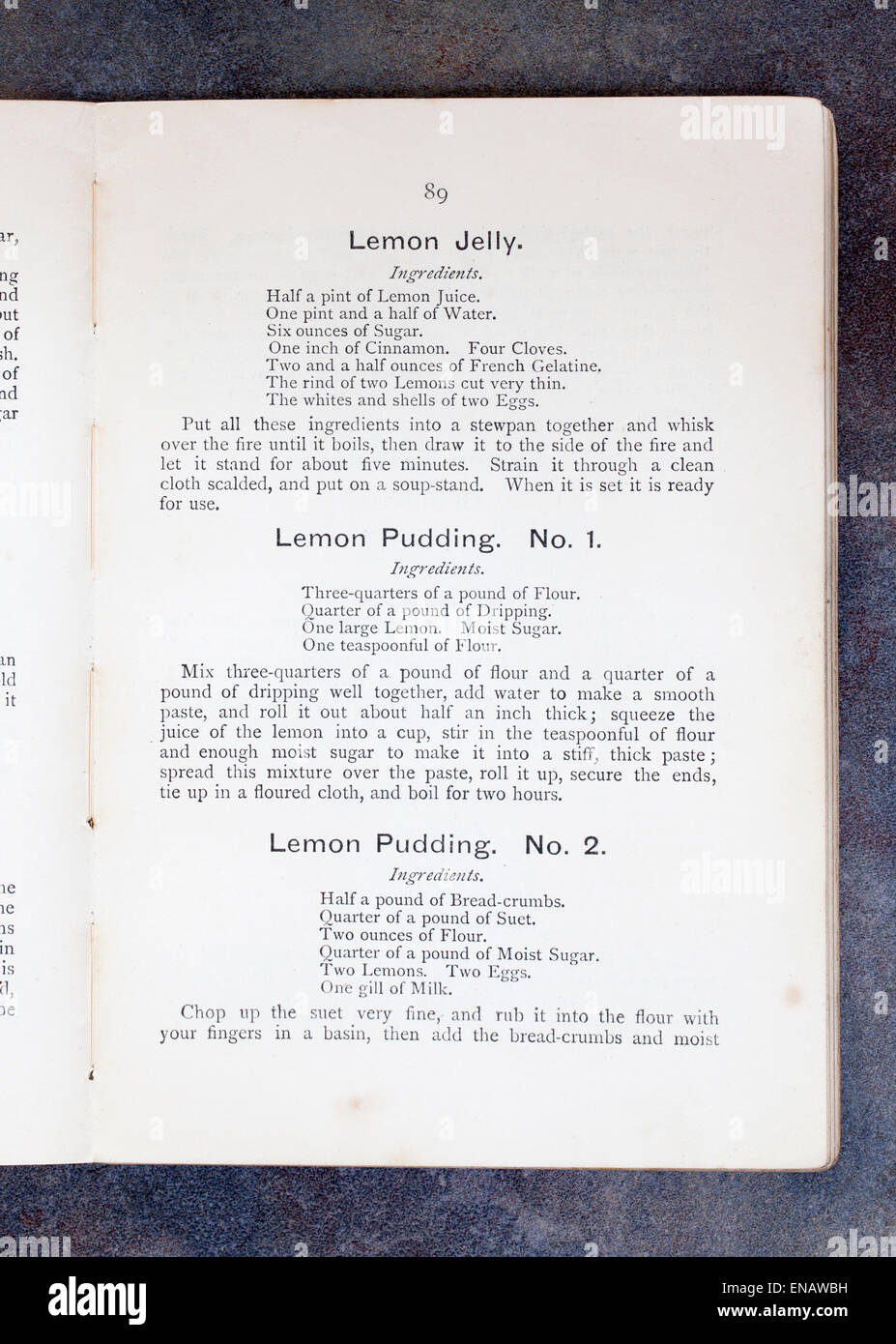 Lemon Jelly und Pudding Rezepte aus einfachen Rezept Kochbuch von Frau Charles Clarke für die National Training School Stockfoto