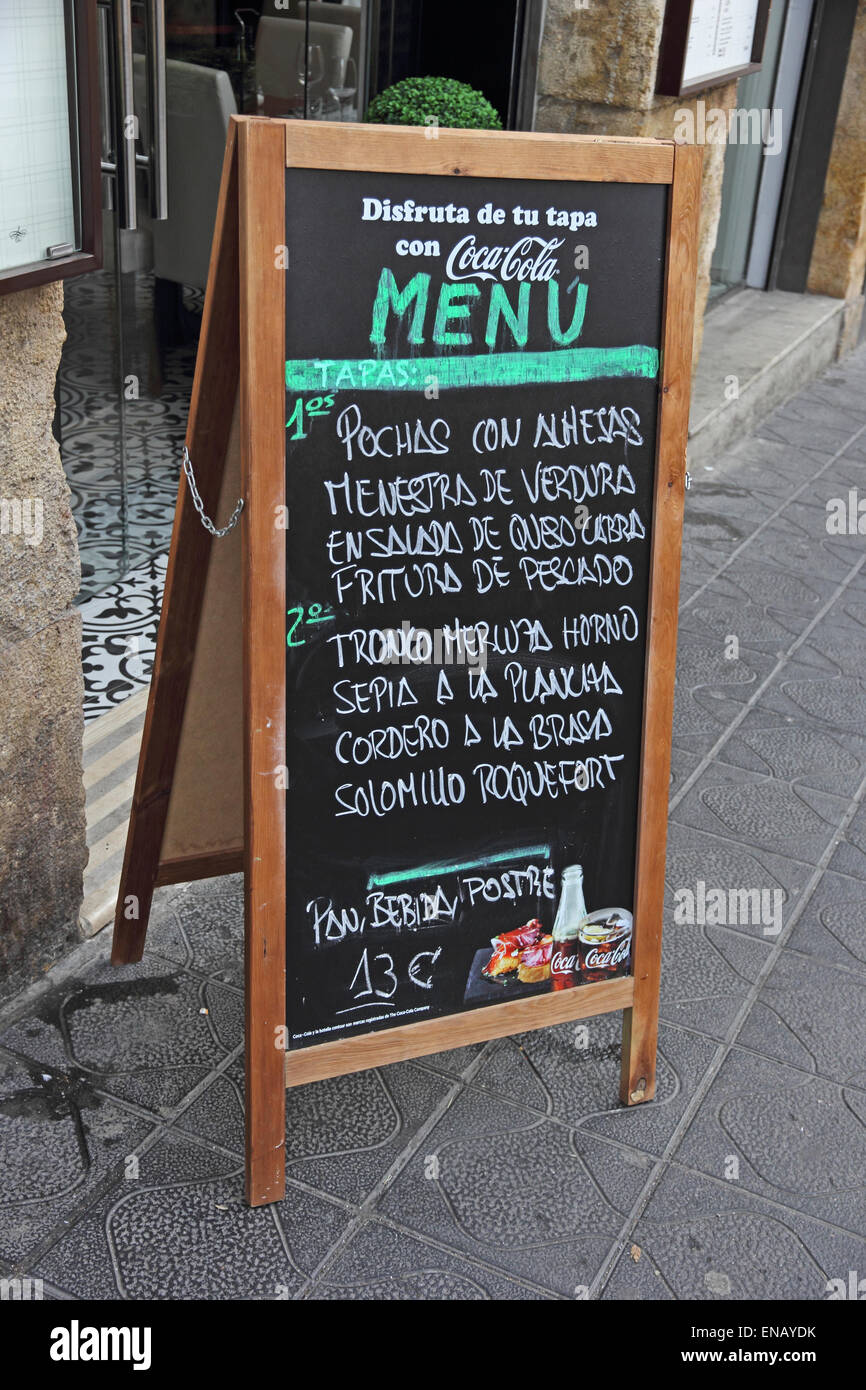 Menü mit 2-Gänge-Menüs für 13 €, Tarragona, Spanien Stockfoto