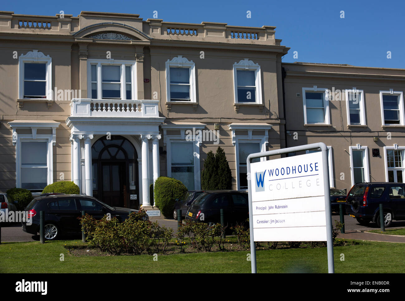 Woodhouse College ist ein selektiver Einzelstandort State Sixth Form College befindet sich zwischen North Finchley und Friern Barnet Stockfoto