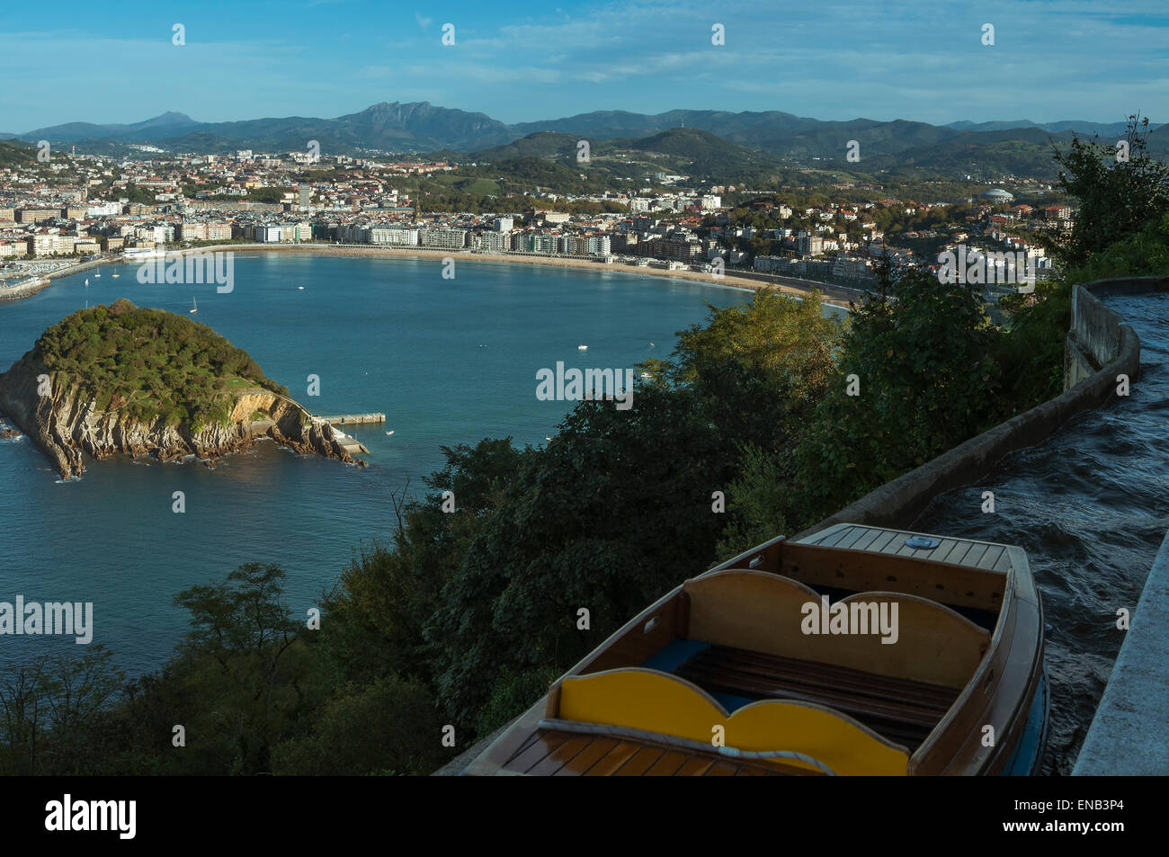 Luftaufnahme der Stadt San Sebastián und Strand La Concha Stockfoto