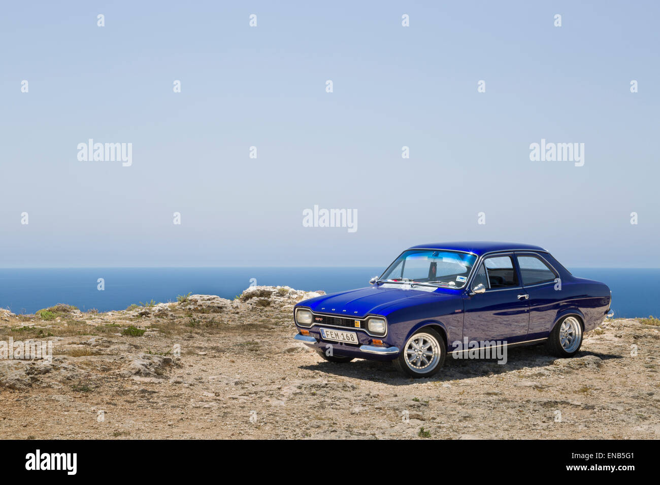 Ford Escort MKI Malta auf Dingli Cliffs Stockfoto