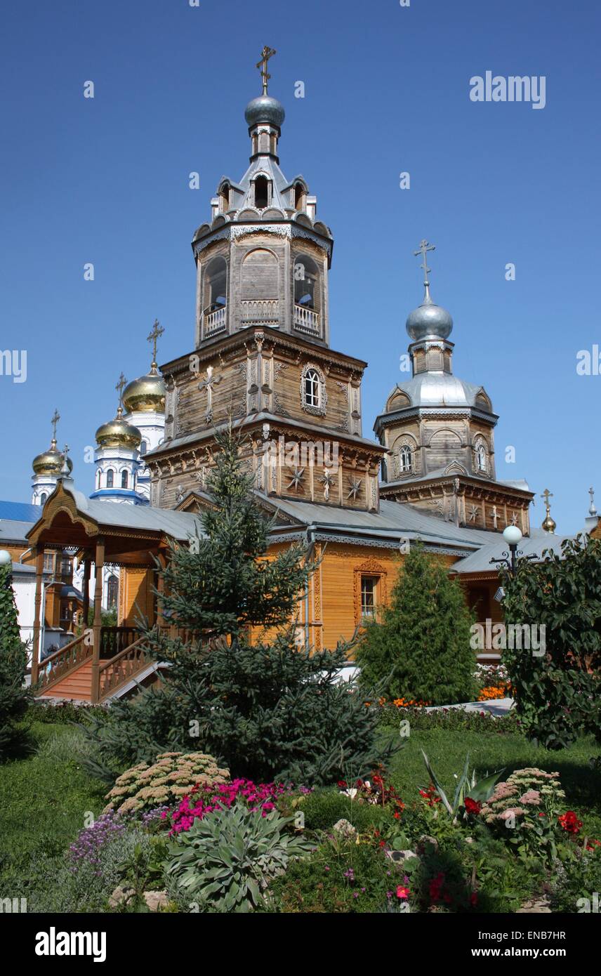 Russland, Republik Tschuwaschien, Tsivilsk. Die Jungfrau von Tichwin Kloster. Tempel der Heiligen Märtyrer Harlampy Stockfoto