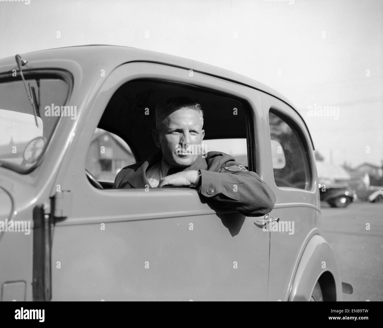 Master Sergeant Rowley J McDaniels aus St. Paul, Minnesota, United States Air Force Base bei Manston, 25. August 1955 abgebildet. Stockfoto