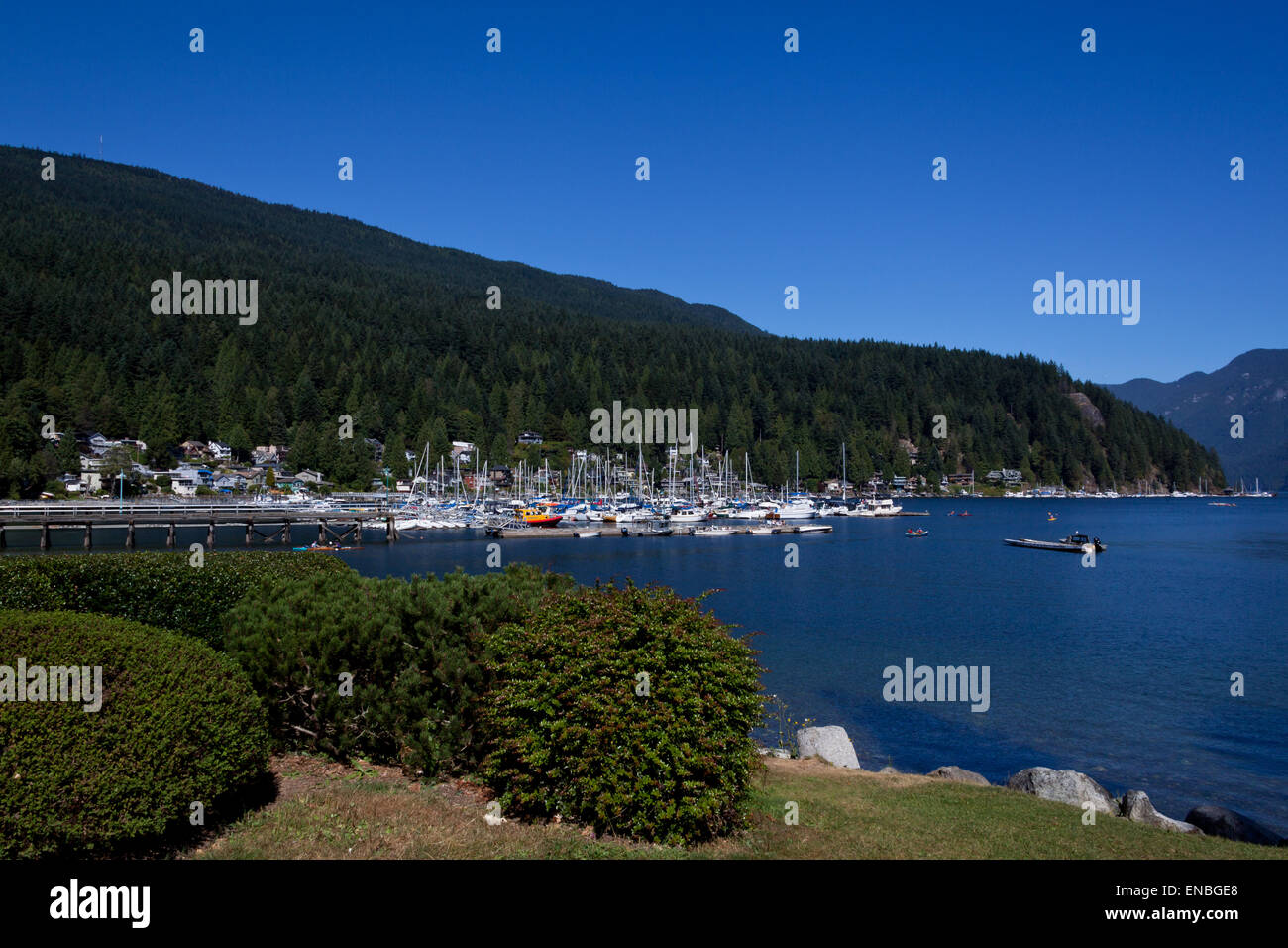 Deep Cove ist ein charmantes Dorf in der Nähe von Vancouver befindet sich am Fuße des Mount Seymour Provincial Park Stockfoto