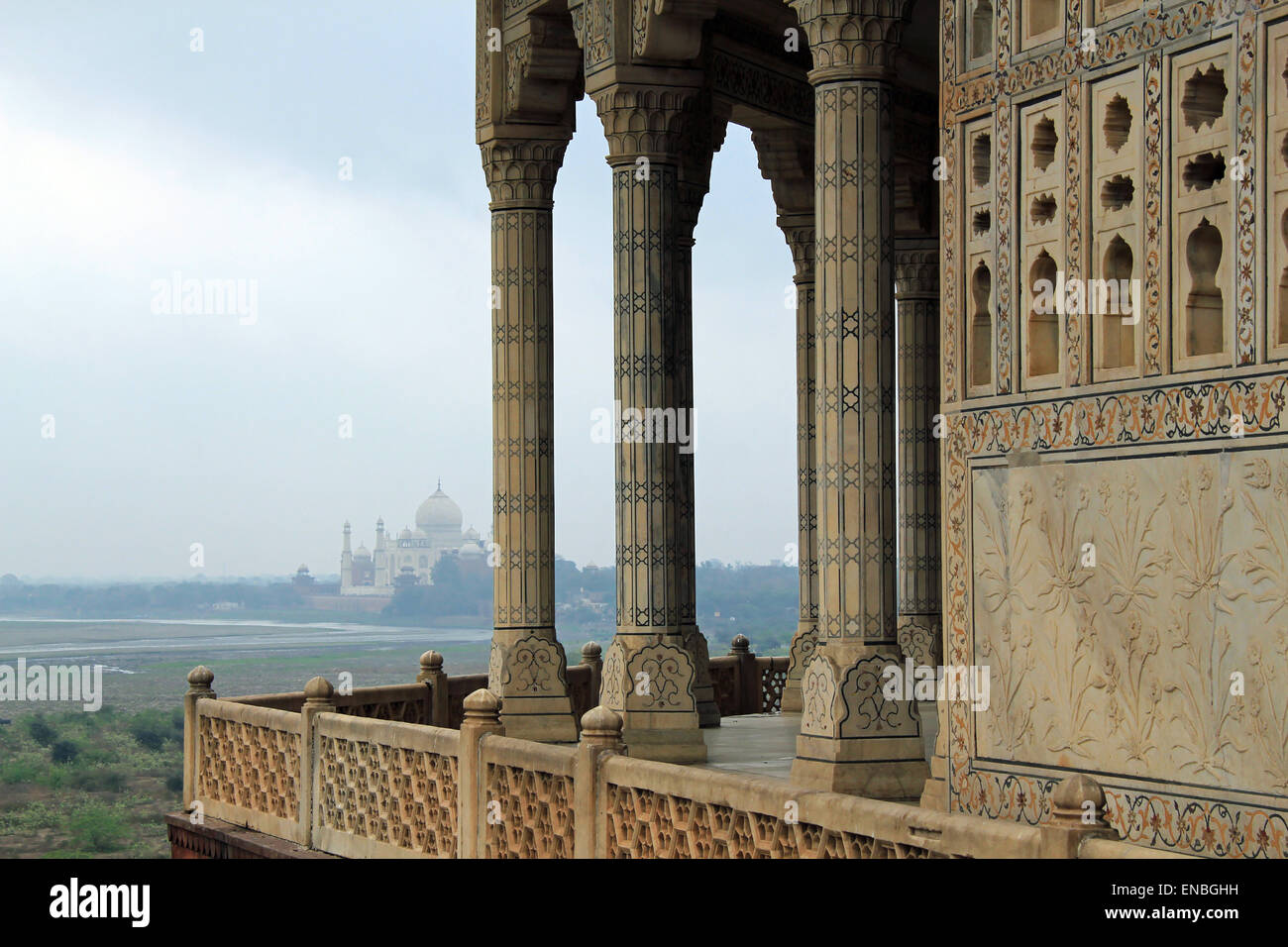 Blick auf das Taj Mahal von Fatehpur Sikri, Agra, Uttar Pradesh, Indien Stockfoto