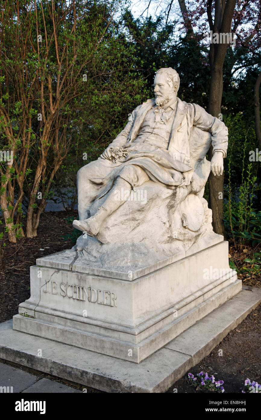 Die Statue des Emil Jacob Schindler im Wiener Stadtpark Stockfoto