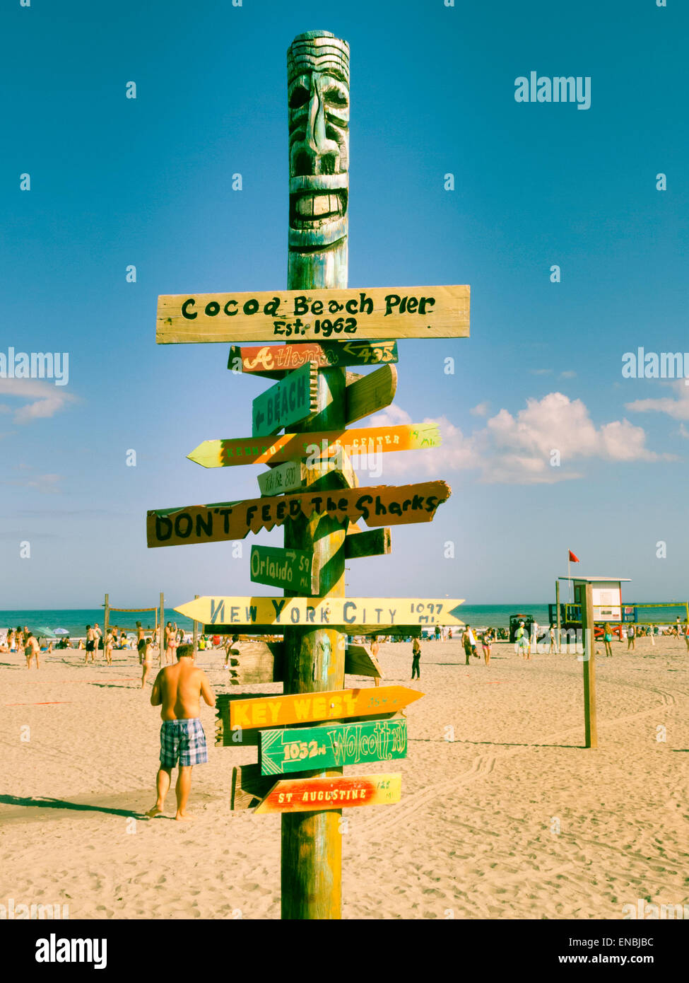 Cocoa Beach Pier Wegweiser, Florida, USA Stockfoto