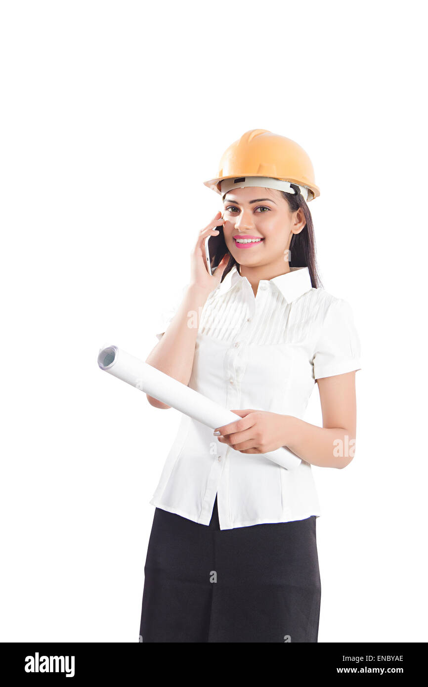 1 Indischer Architekt Frau Talking Telefon Stockfoto