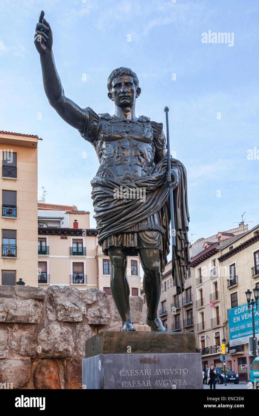 Statue von Caesar Augustus, Zaragoza, Aragon, Spanien. Stockfoto