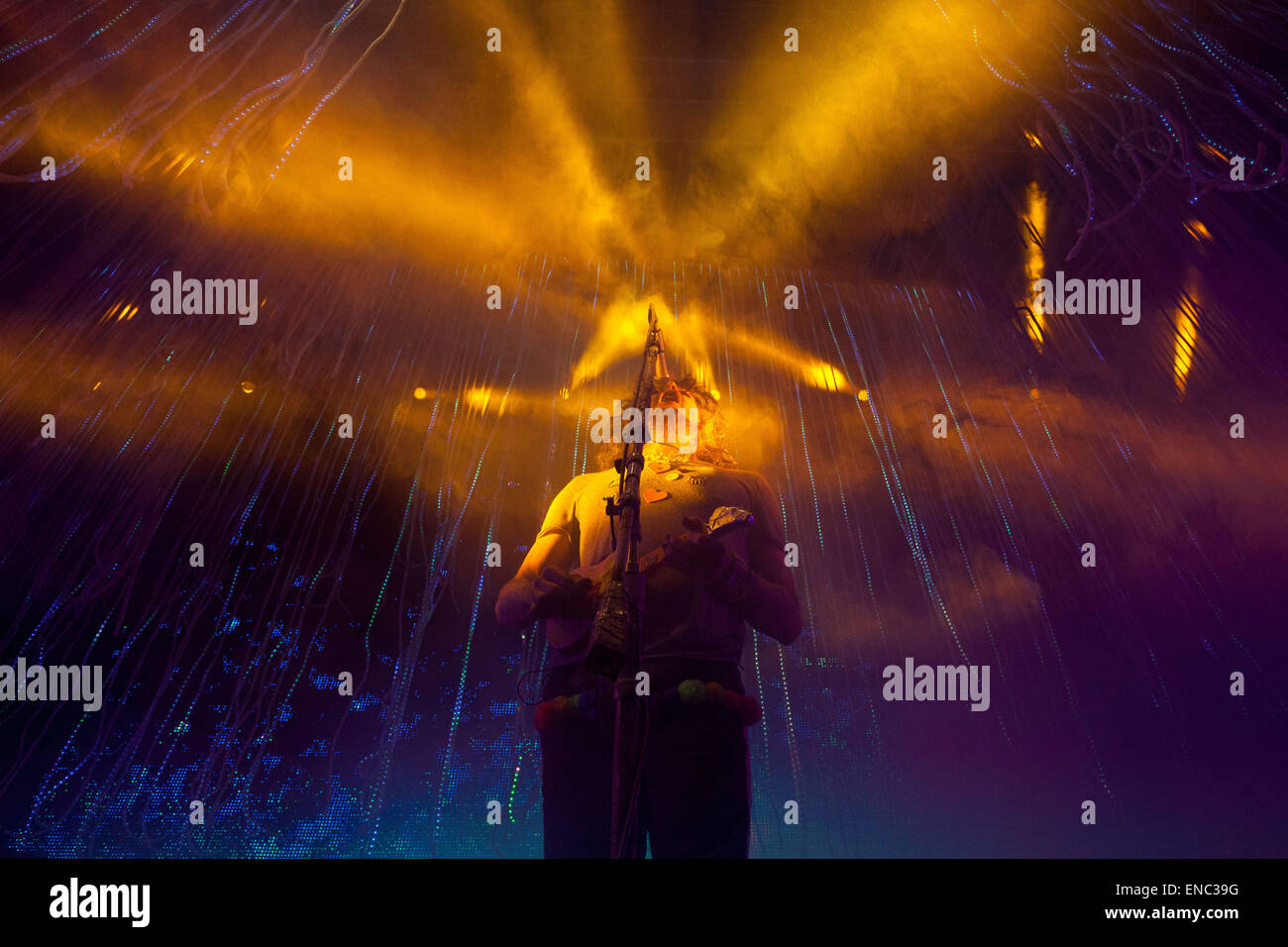 Memphis, Tennessee, USA. 1. Mai 2015. Die Flaming Lips spielen Eröffnungsabend des Beale Street Music Festival in Memphis, Tennessee. Bildnachweis: Raffe Lazarian/ZUMA Wire/ZUMAPRESS.com/Alamy Live-Nachrichten Stockfoto