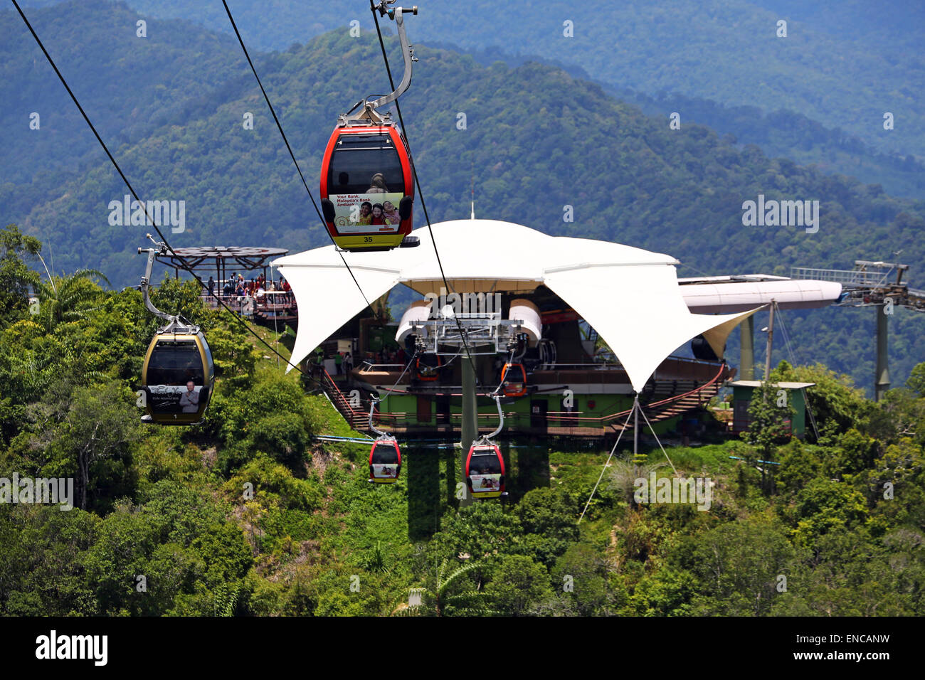 Die Panorama-Langkawi-Seilbahn führt zum Gipfel des Gunung Machinchang, Langkawi, Malaysia Stockfoto