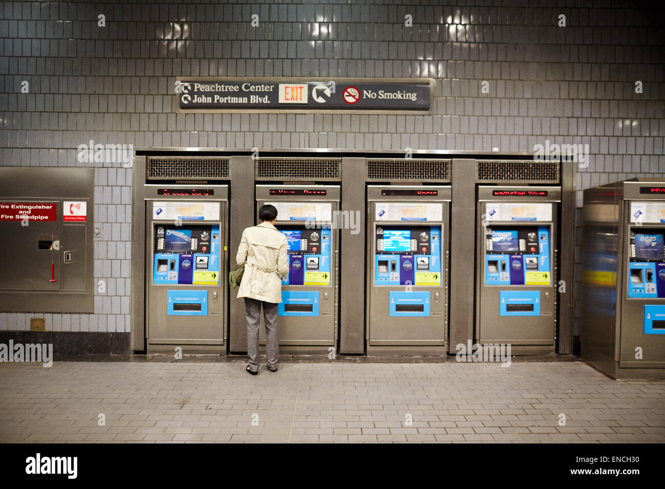 "Downtown Atlanta Georga USA Peachtree Center Station ist eine unterirdische Bahnhof auf den Linien von der Wirtschaftsmetropole rot und Gold Stockfoto